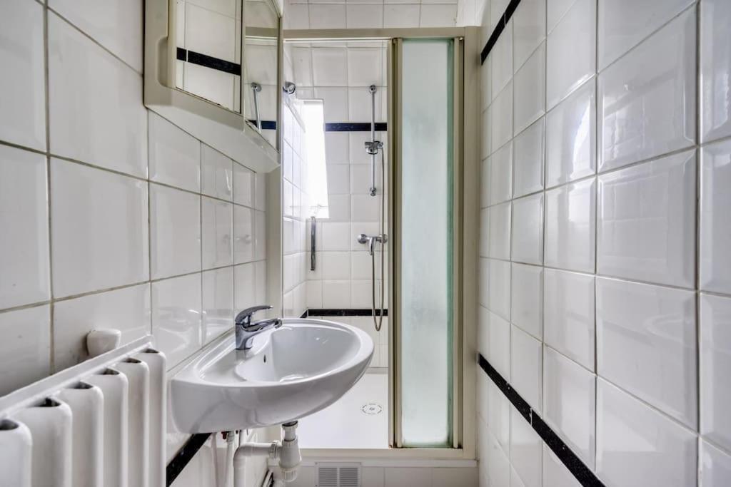 3-Bedroom Apart Close To Roland Garros París Exterior foto